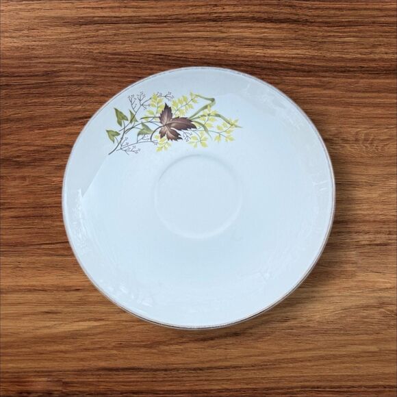 Vintage 1965 Taylor Smith & Taylor Dinnerware Leaf O’ Gold Tea Plates - Picture 1 of 6